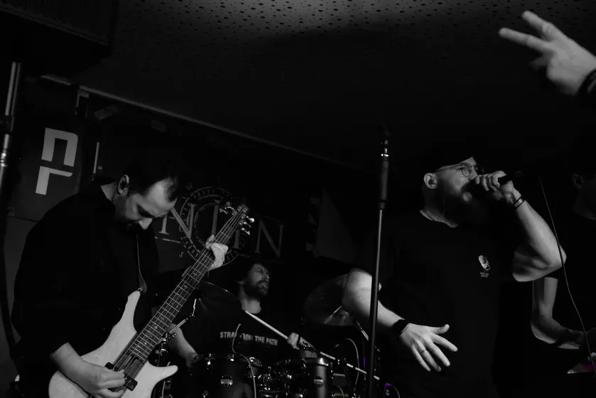 ANJIN Live Performance